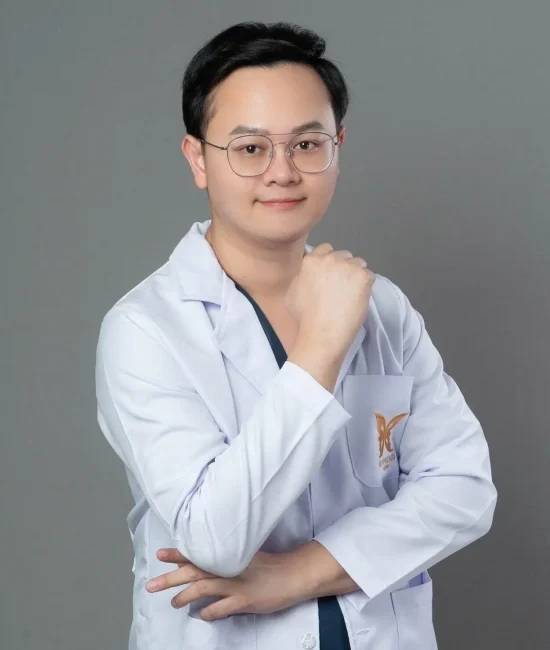 หมอเฟิร์ส